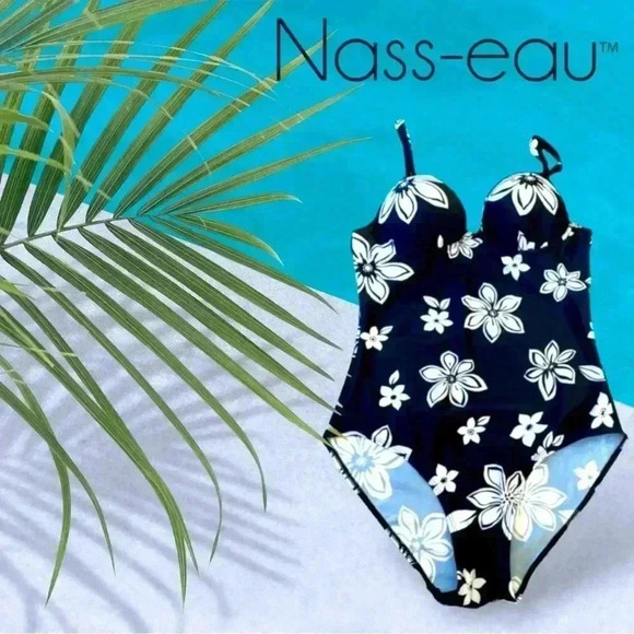 NWOT, Nass-Eau, One Piece Swimsuit, Size  10, Black & White ☀️ - Picture 1 of 8